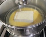 Foto langkah ke 3 dari resep Steamed egg tofu with minced chicken and shrimp.