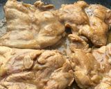 Foto langkah ke 2 dari resep Grilled Chicken with Mushroom Sauce.