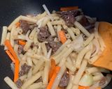 A picture of step 4 of Stir-Fried Macaroni with Beef – Tender Marinated Beef and Stir-Fry Sauce.