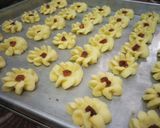 Foto langkah ke 3 dari resep Kuker Bunga Kurma #BikinRamadhanBerkesan.