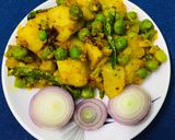 मटर आलू (Matar aloo recipe in Hindi) रेसिपी चरण 1 फोटो