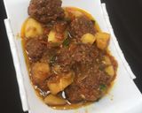 A picture of step 4 of Potato and meatballs sauce.