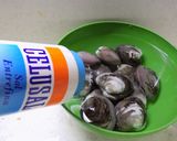 Foto del paso 2 de la receta: Almejas, mejillones al disco
