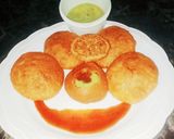 मूंगदाल की खस्ता कचौरी (Moong dal ki khasta kachori recipe in Hindi) रेसिपी चरण 6 फोटो