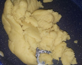 Foto del paso 4 de la receta: Croquembouche (masa choux y crema pastelera)