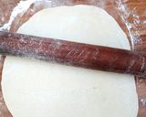 A picture of step 6 of Garlic Soft Layered Chapati.