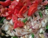 A picture of step 2 of Matar Mashroom.