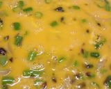 A picture of step 2 of Smoked mozzarella and asparagus Frittata.