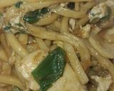 Foto langkah ke 6 dari resep Mi Lidi Goreng.