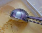 A picture of step 2 of Falooda ice cream.