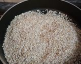 A picture of step 1 of Dates and oats energy bar.