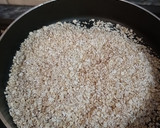 A picture of step 1 of Dates and oats energy bar.
