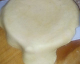 A picture of step 2 of How to use meat pie cutter.
