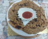 A picture of step 6 of Egg cheese paratha.
