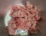A picture of step 1 of 25 minute minced meat.