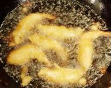 รูปขั้นตอนการทำที่ 4 ของ กุ้งชุบแป้งทอด