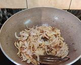 A picture of step 4 of Kakrol aloo sabzi.