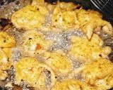 A picture of step 4 of Methi Kay Pakoray.