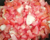 Foto del paso 2 de la receta: Pollo a la cacerola 🍅🍗🥔 (muy fácil y rápido)
