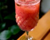 A picture of step 4 of Strawberry Mango Mocktail.