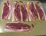 Une image de l'étape 2 de Bacon mariné tomate et épices grillé à la plancha.