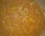 Foto del paso 5 de la receta: Rigattoni en salsa de gambitas rojas