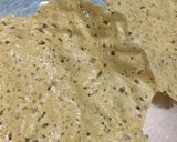 A picture of step 3 of Masala papad.