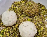 Foto del paso 2 de la receta: BOLAS De QUESO RICOTTA y Zaatar, en Aceite de Oliva...🫒🫒...!