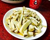 Hình bước làm 9 của món Gà xào nấm