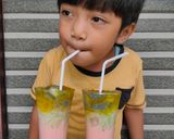 Foto langkah ke 4 dari resep Es strawberry yakult.