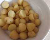 A picture of step 1 of Potato and smoked salmon salad.