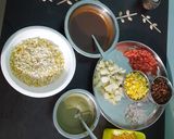 A picture of step 2 of Gujarati Bhel.