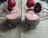 Foto del paso 5 de la receta: Mousse de frutillas, melón y bananas 😋