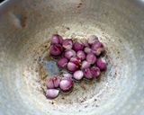 A picture of step 5 of Turnip sambar rice.