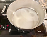 Foto del paso 2 de la receta: Pastel con frutos secos caramelizados