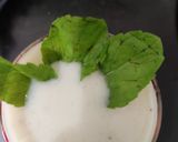 A picture of step 3 of Sugar-apple and banana milkshake.