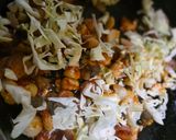 Gambar langkah 3 resipi 2:8:26 - Kuey teow goreng fish ball.