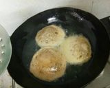 A picture of step 12 of Urad daal ki kachori.