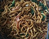 Foto langkah ke 6 dari resep Mie Goreng Enak rasa Dhogdhog tektek warteg.