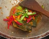 Foto langkah ke 8 dari resep Gulai Pare Hati Ayam.