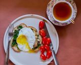 A picture of step 8 of Poached Egg on Toast.