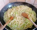 Foto del passaggio 4 della ricetta Carbonara di zucchine