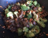 A picture of step 5 of Lo mein with Beef & Broccoli.