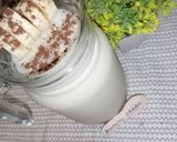A picture of step 4 of Banana cocoa milkshake.