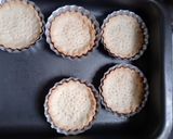 A picture of step 5 of Berry Tarts😘.