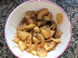 Manzanas caramelizadas con canela