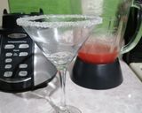 Foto del paso 3 de la receta: Limonada de fresa con vodka