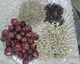 A picture of step 1 of Homemade dahi Bhara masala.
