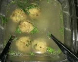 Foto langkah ke 7 dari resep Bakso ayam ngenyangin tanpa telur sesukanya.