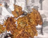 A picture of step 3 of Palak pakory.